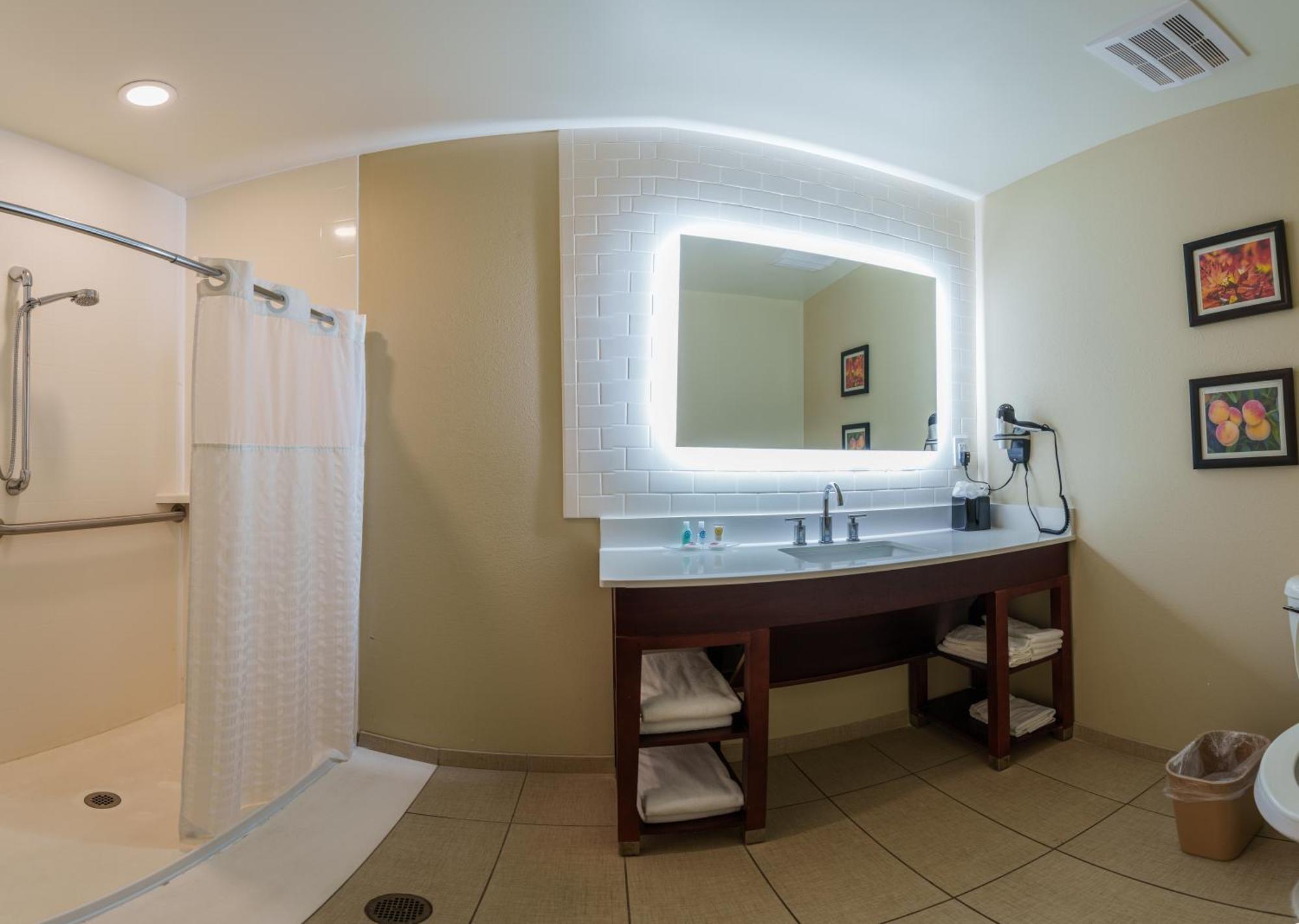 Comfort Suites 纽南 外观 照片